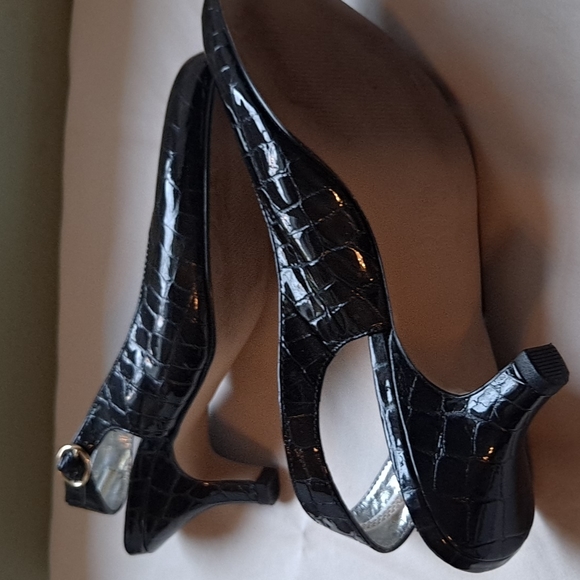 Ros Hommerson Black Patent Leather Slingback - Picture 4 of 4